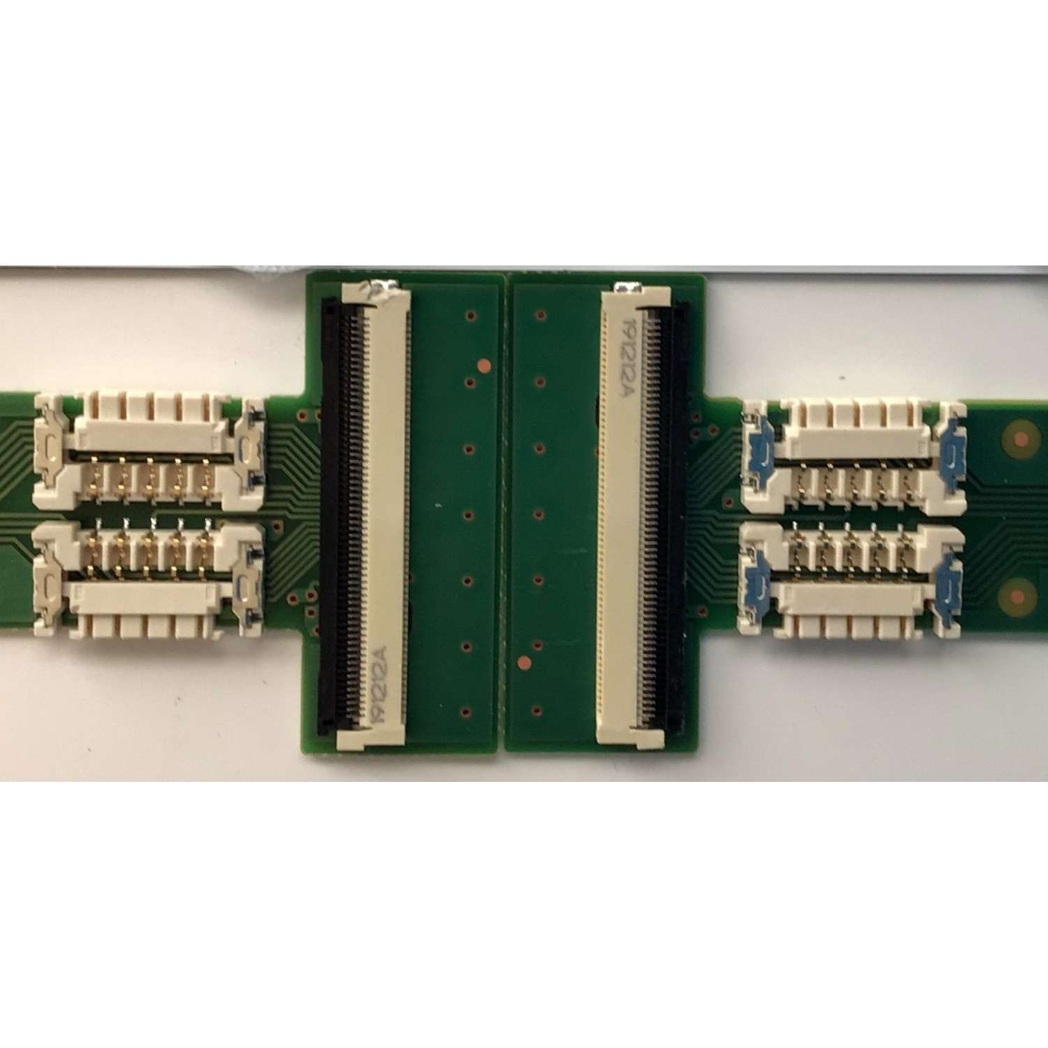 KIT DE LED'S PARA TV SONY (16 PIEZAS) / NUMERO DE PARTE MBL-55030D818SN0 / MBL-55030D818SN0/SN1 / U624U / P55F / CL2T5 / LB5500T V0_05 / 5500T00002 / PANEL YDAF055DNU01 / MODELOXBR-55X950H / XBR55X950H - Imagen 2
